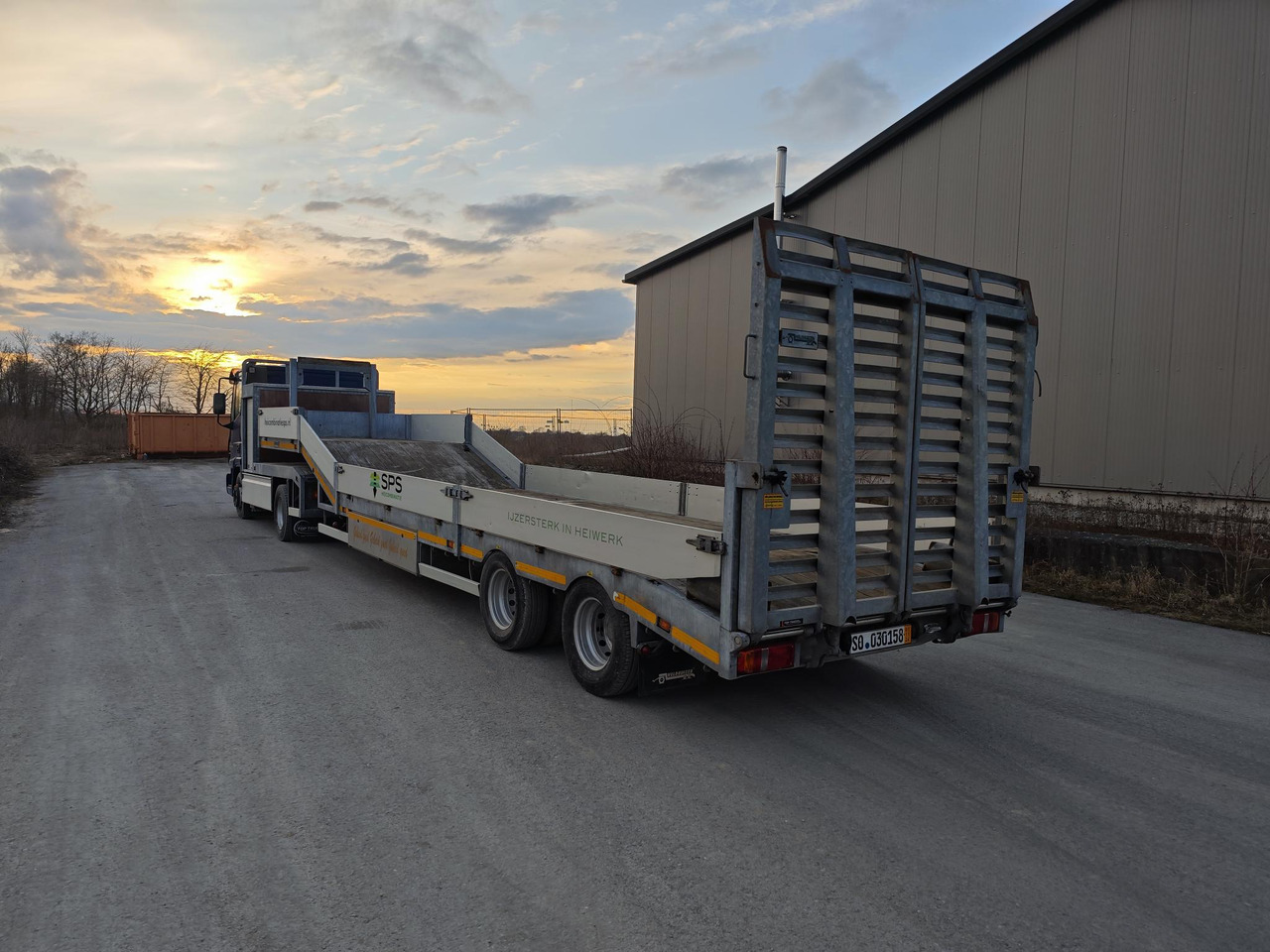 Cabeza tractora Iveco Eurovargo 90E18 + Veldhuizen P38-2: foto 7