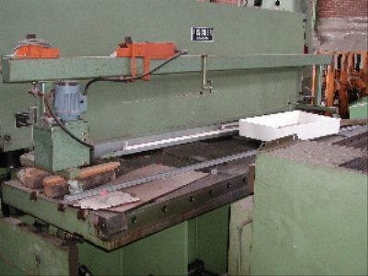 Alu-Fensterrahmenpresse - Máquina herramienta: foto 1 Alu-Fensterrahmenpresse - Máquina herramienta: foto 1
