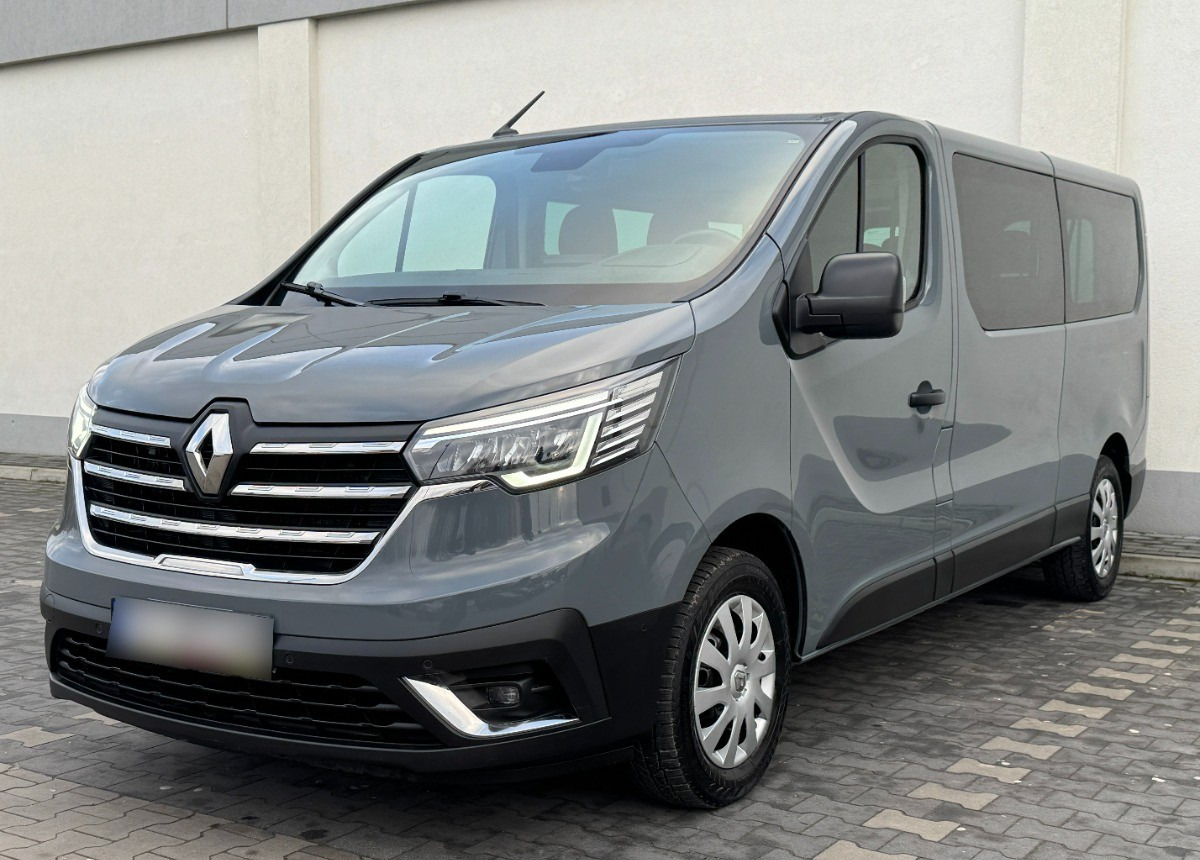 Renault Trafic Long 9 osobowy 2.0 DCI 150 KM Rok 2023 Przewóz osób niepełnosprawnych - Minibús, Furgoneta de pasajeros: foto 1 Renault Trafic Long 9 osobowy 2.0 DCI 150 KM Rok 2023 Przewóz osób niepełnosprawnych - Minibús, Furgoneta de pasajeros: foto 1