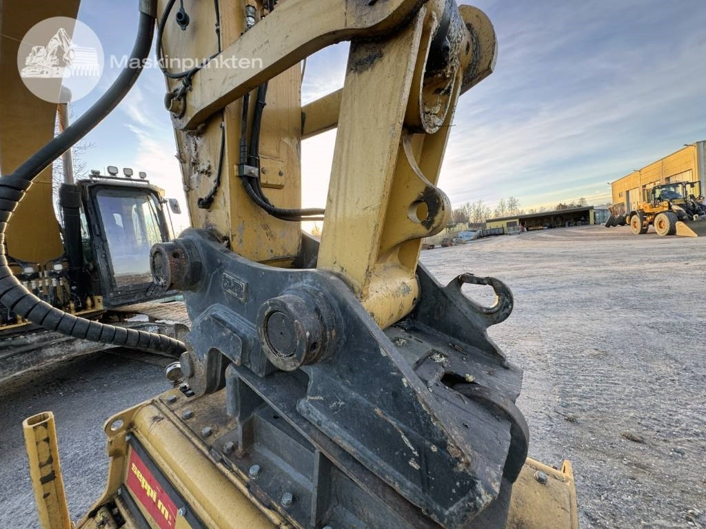 Excavadora de cadenas CAT 324 D L: foto 27