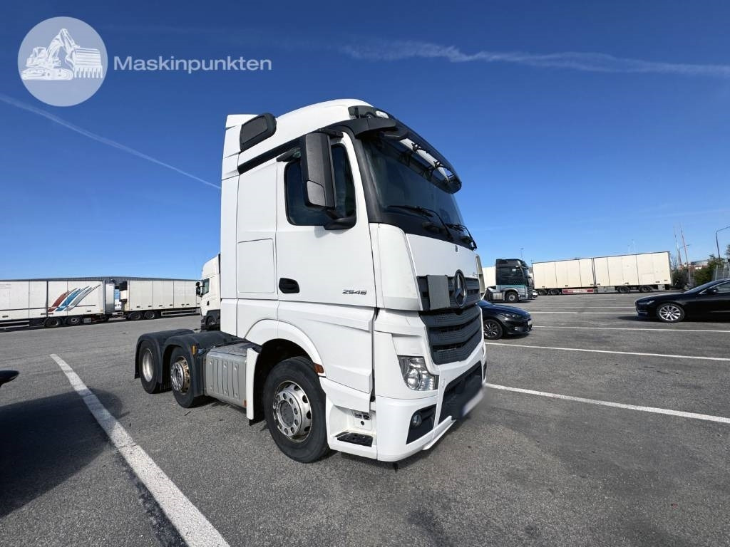 Mercedes-Benz Actros 2545 - Cabeza tractora: foto 2 Mercedes-Benz Actros 2545 - Cabeza tractora: foto 2