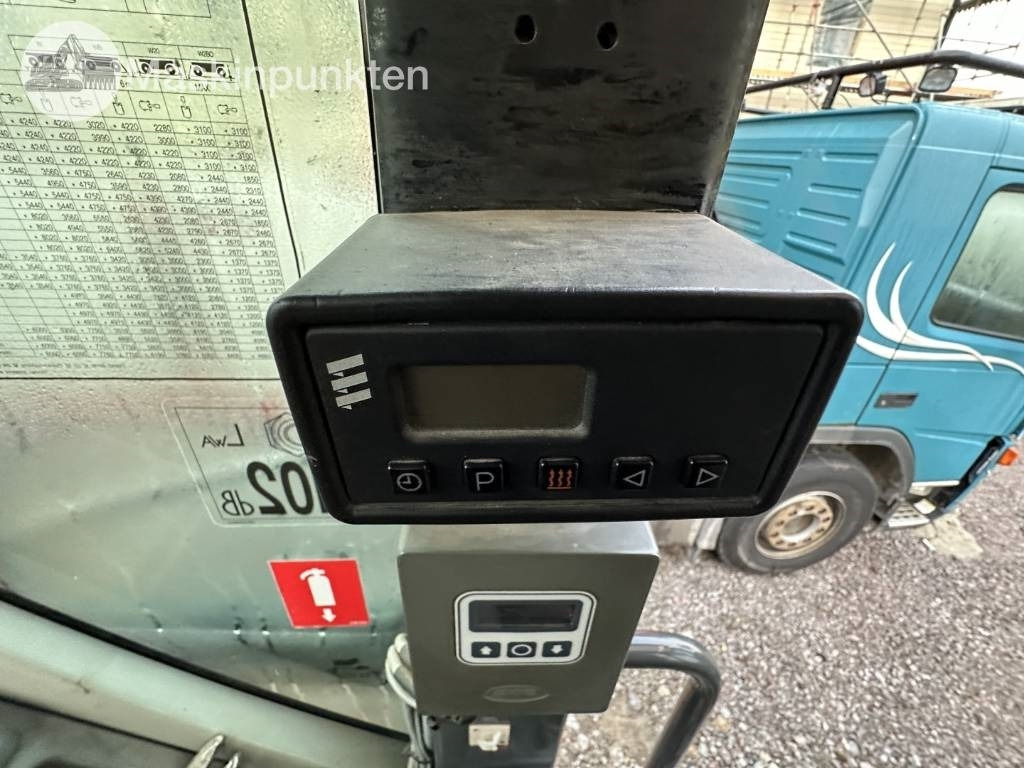 Excavadora de ruedas Doosan DX 140 W med vagn och redskap: foto 15