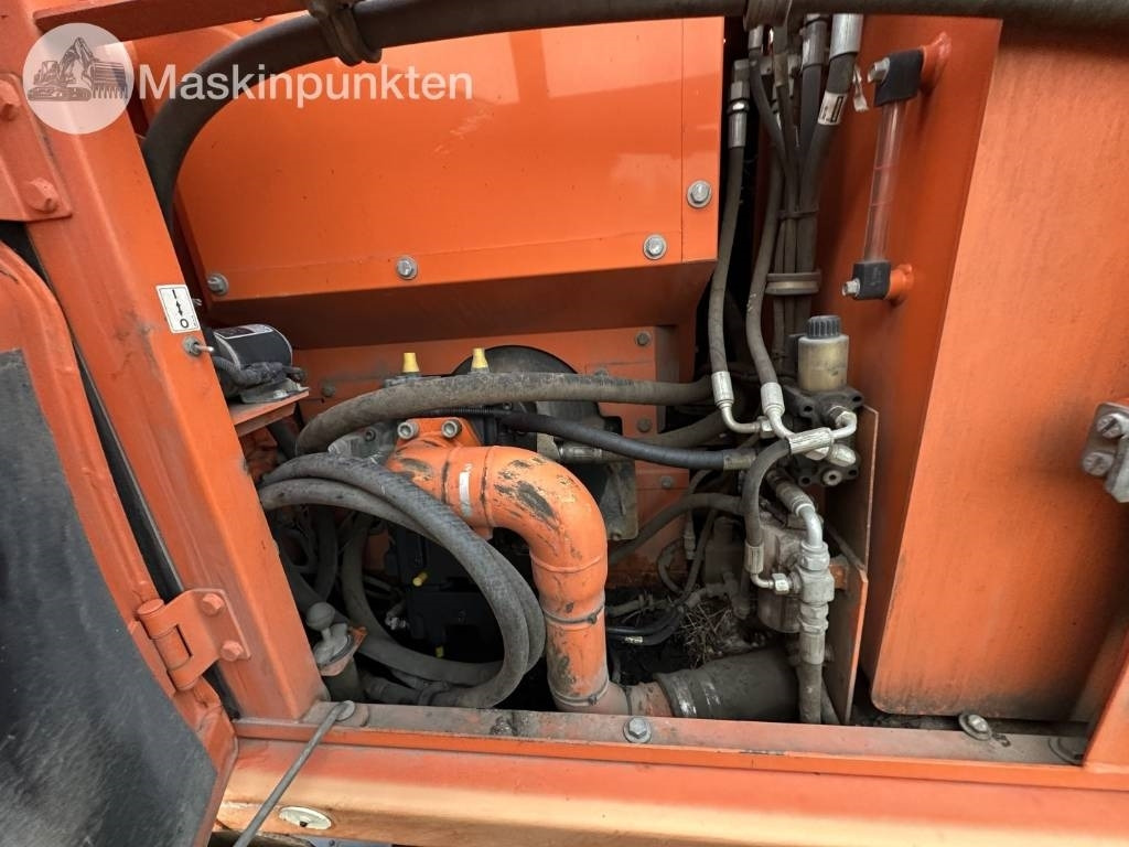 Excavadora de ruedas Doosan DX 140 W med vagn och redskap: foto 40