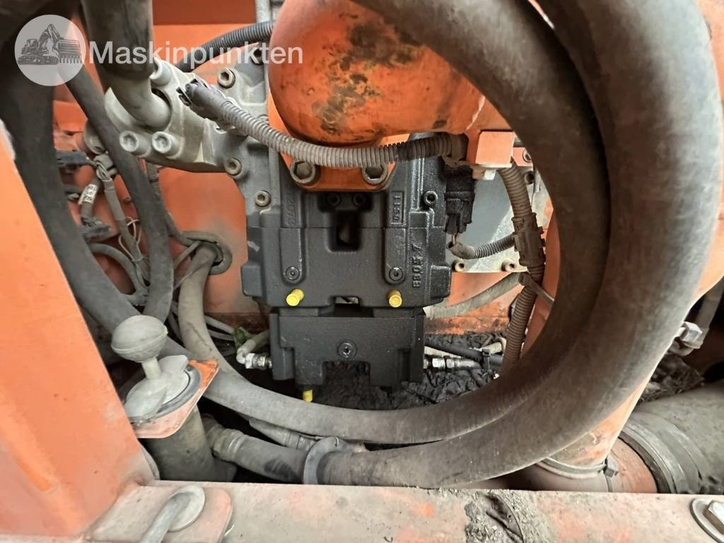 Excavadora de ruedas Doosan DX 140 W med vagn och redskap: foto 41