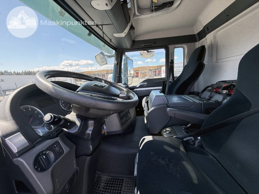 Leasing de MAN TGS 26.440 BL  MAN TGS 26.440 BL: foto 36