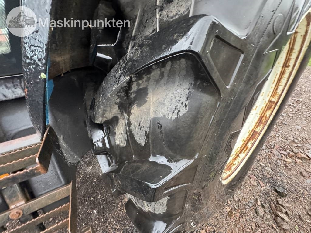 New Holland 8560 - Tractor: foto 4 New Holland 8560 - Tractor: foto 4