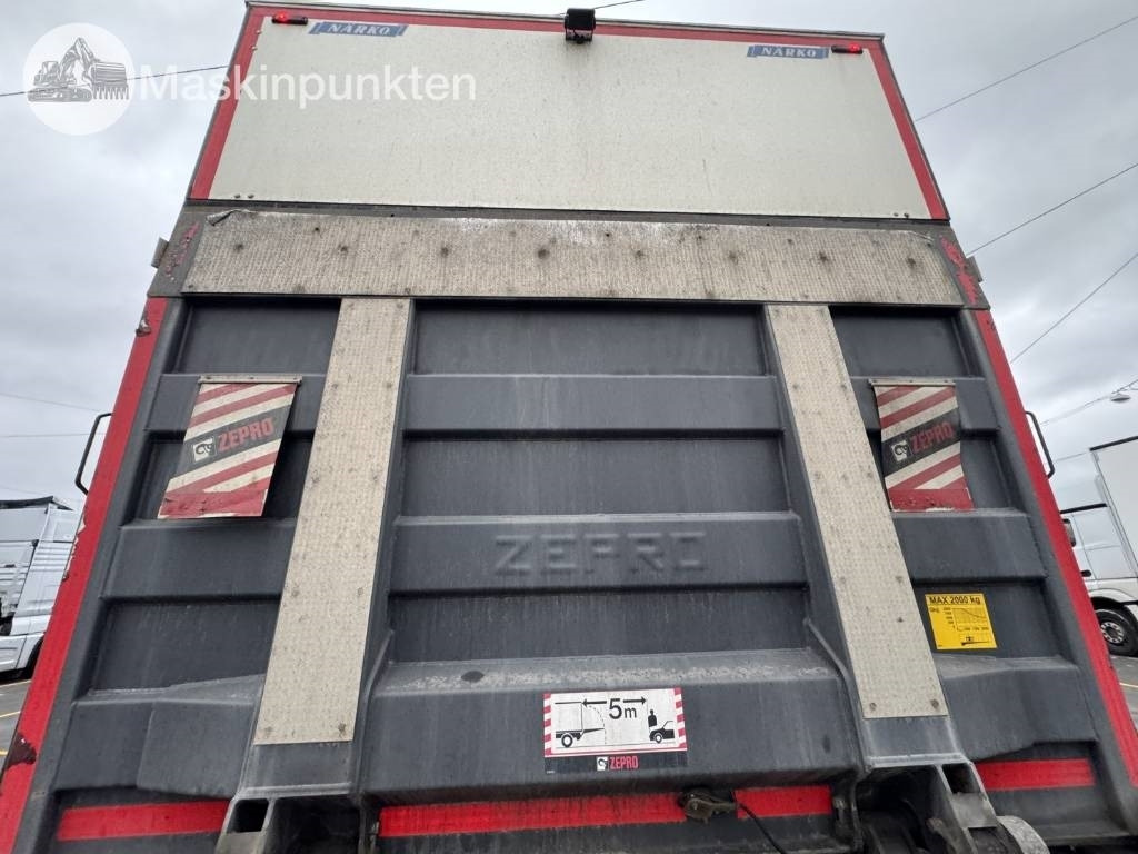 Camión caja cerrada Scania P 250: foto 12