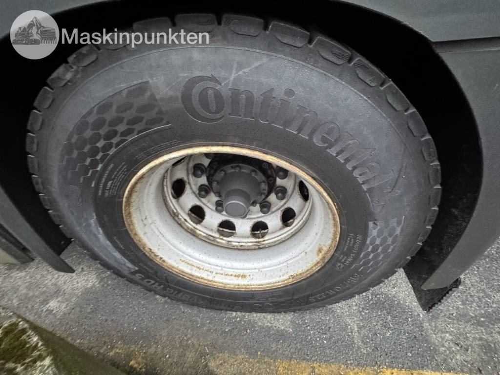 Camión caja cerrada Scania P 250: foto 41