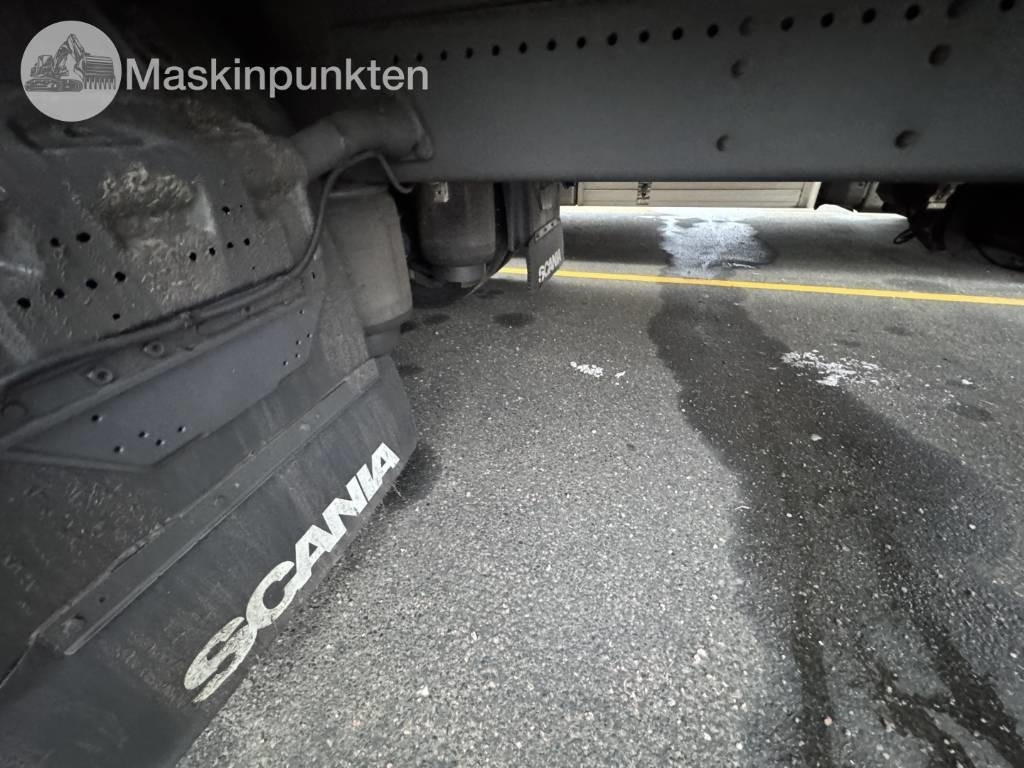 Camión caja cerrada Scania P 250: foto 42
