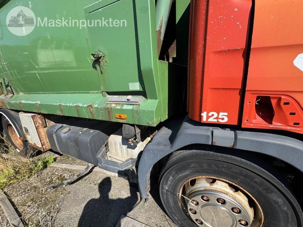 Camión de basura Scania P 94 D: foto 45 Camión de basura Scania P 94 D: foto 45