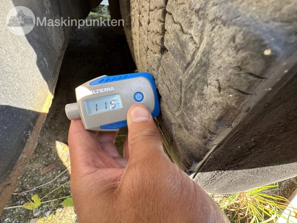 Camión de basura Scania P 94 D: foto 12 Camión de basura Scania P 94 D: foto 12