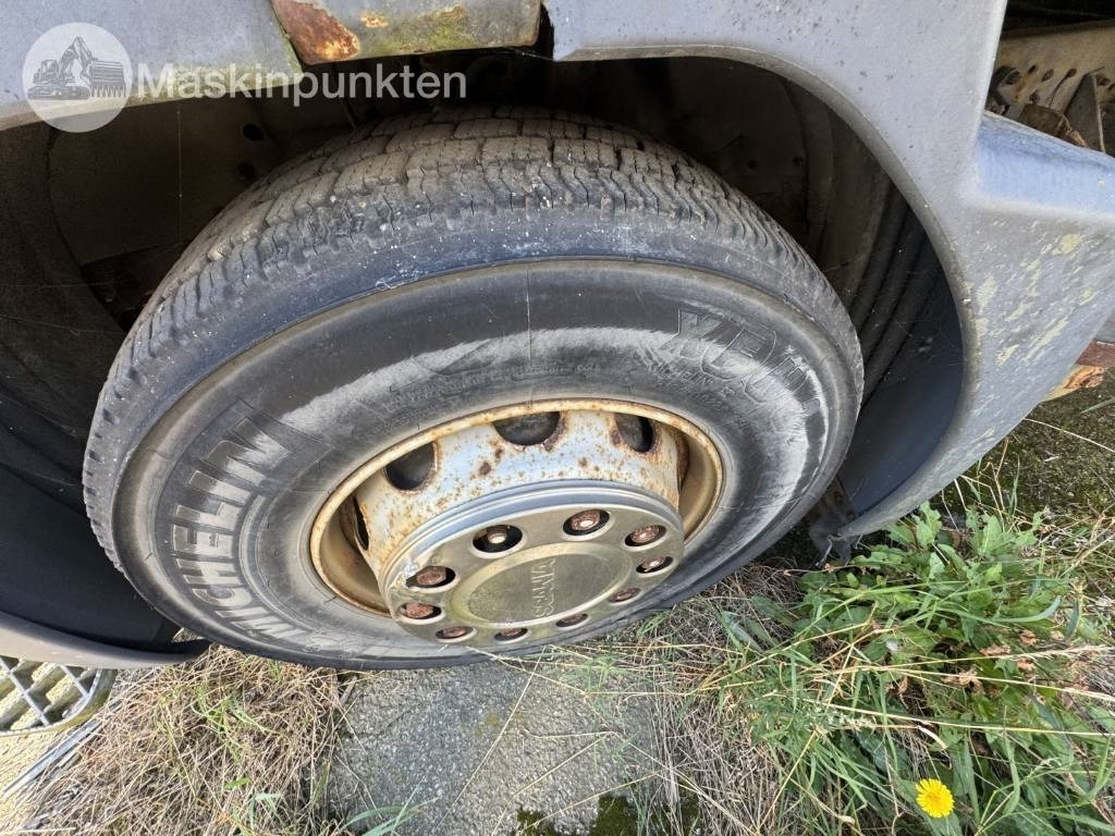 Camión de basura Scania P 94 D: foto 7 Camión de basura Scania P 94 D: foto 7