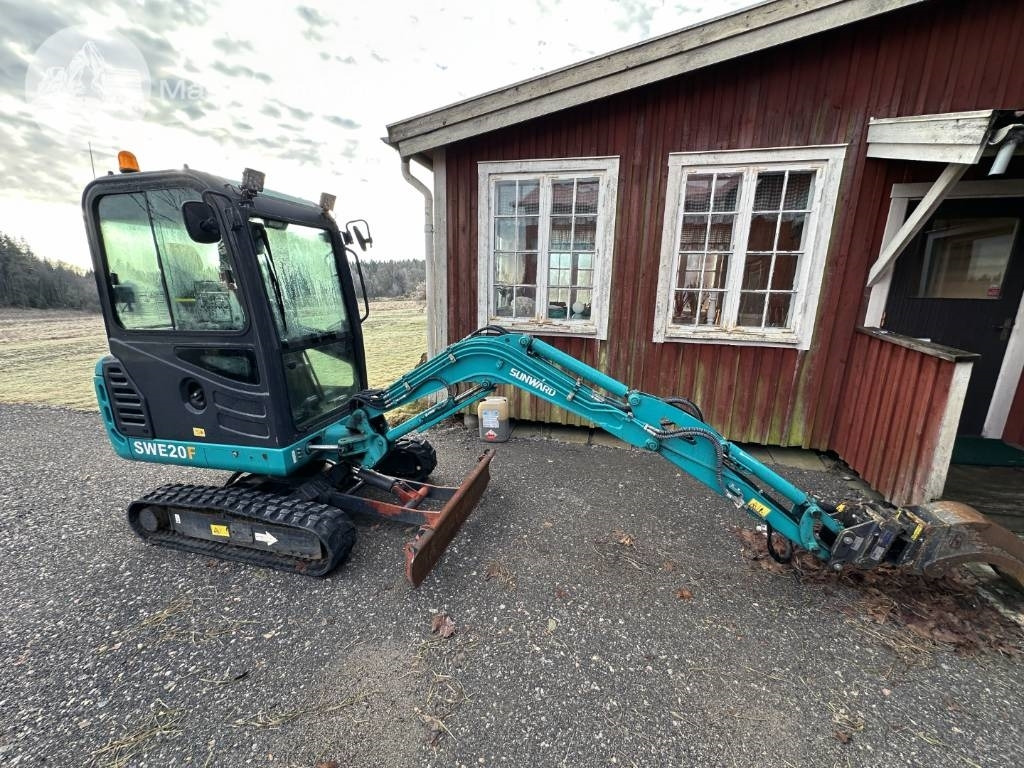 Sunward SWE 20 F med släp! - Miniexcavadora: foto 3 Sunward SWE 20 F med släp! - Miniexcavadora: foto 3