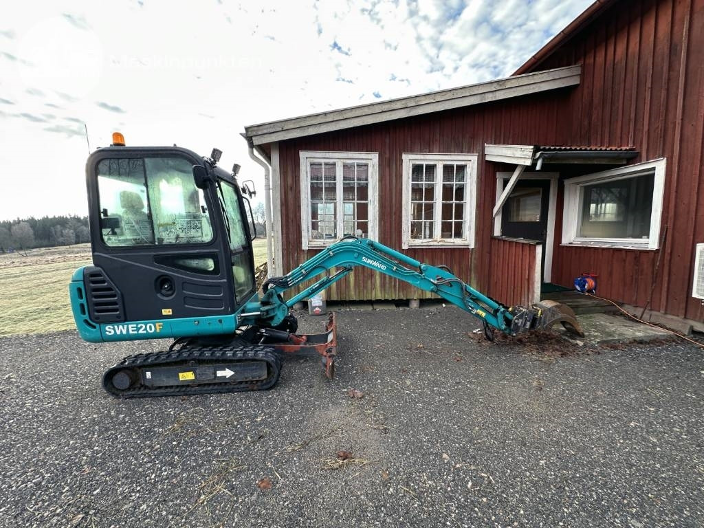 Sunward SWE 20 F med släp! - Miniexcavadora: foto 1 Sunward SWE 20 F med släp! - Miniexcavadora: foto 1