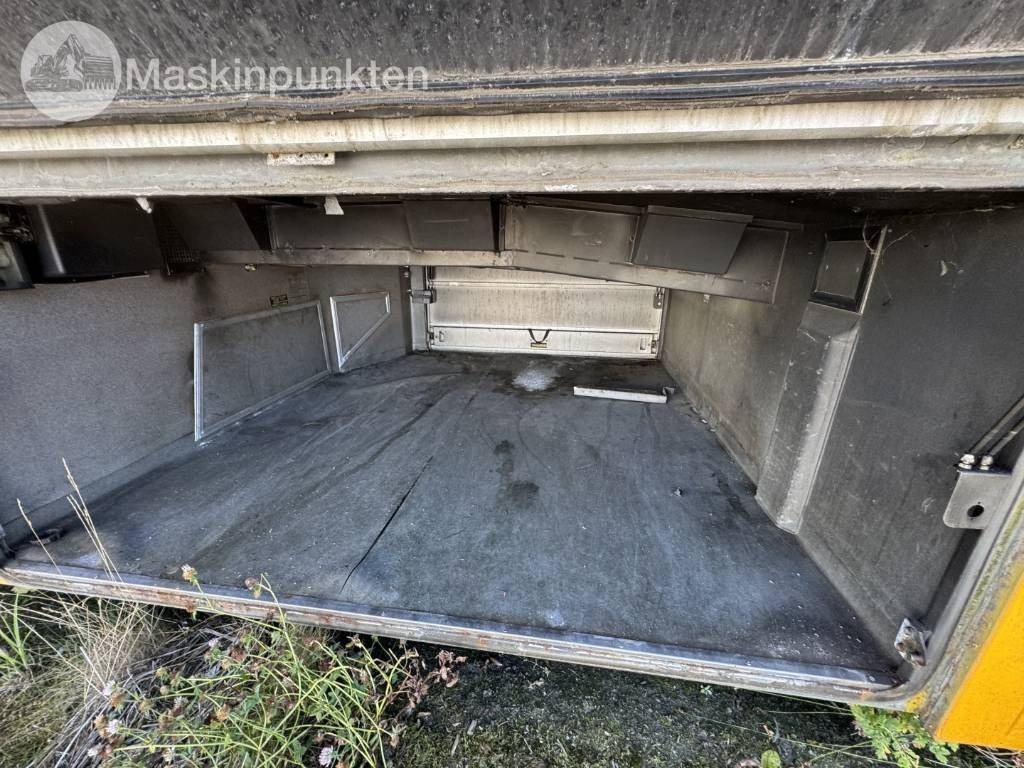 Autobús suburbano Volvo B 12 M: foto 38