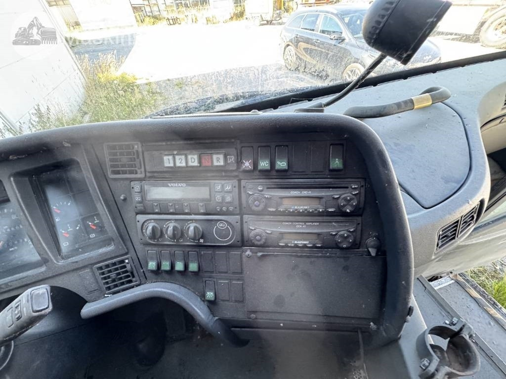 Autobús suburbano Volvo B 12 M: foto 16