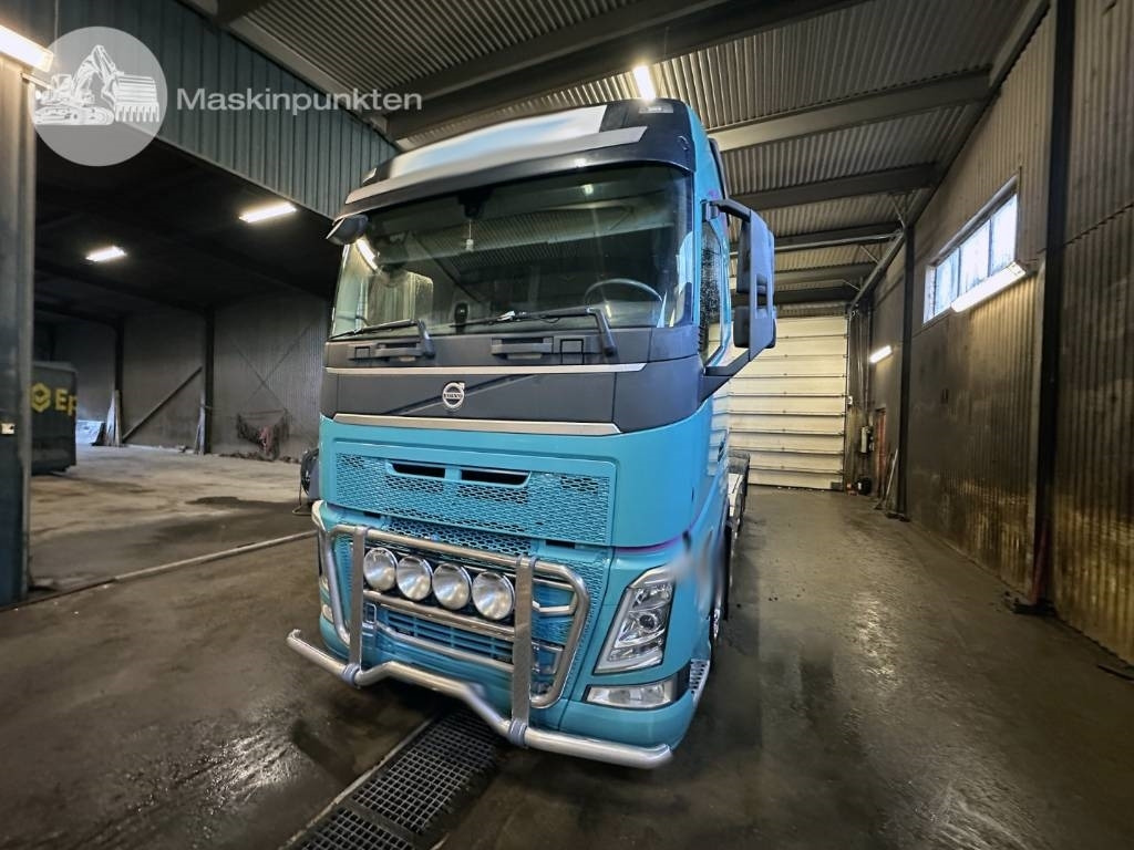 Volvo FH 13 500 - Camión multibasculante: foto 1 Volvo FH 13 500 - Camión multibasculante: foto 1
