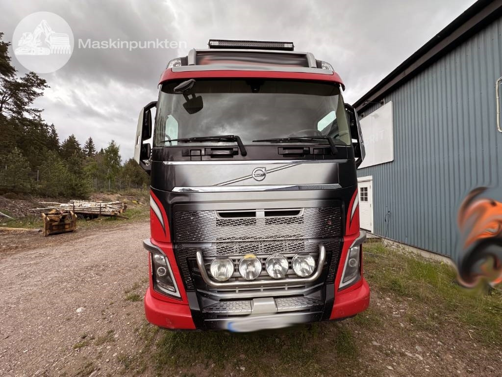 Volvo FH 16 750  - Camión forestal: foto 3 Volvo FH 16 750  - Camión forestal: foto 3