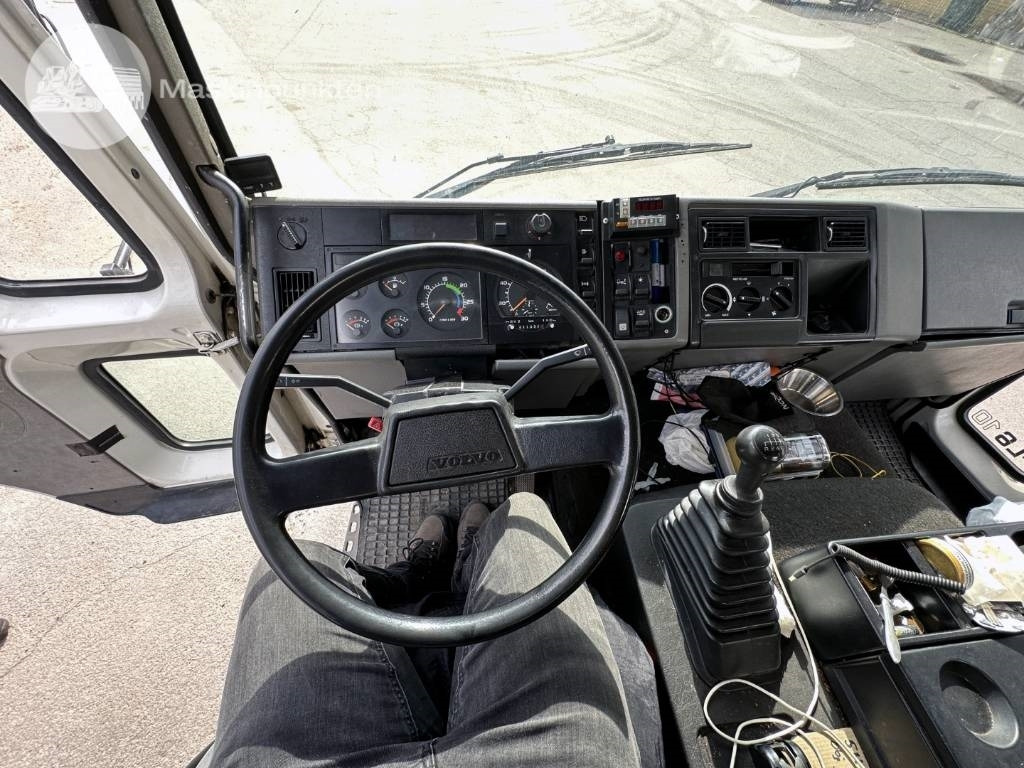 Leasing de Volvo FL 610 Verkstadsinredd  Volvo FL 610 Verkstadsinredd: foto 16