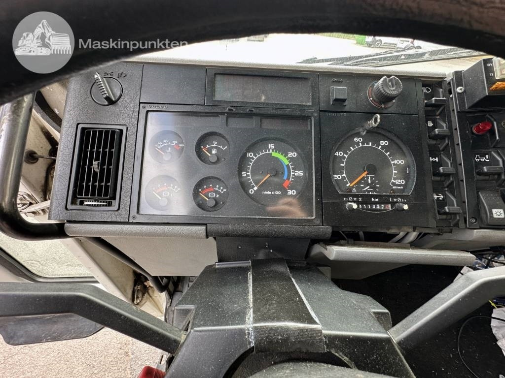 Leasing de Volvo FL 610 Verkstadsinredd  Volvo FL 610 Verkstadsinredd: foto 18