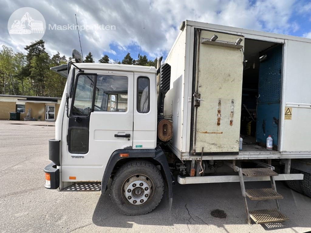 Leasing de Volvo FL 610 Verkstadsinredd  Volvo FL 610 Verkstadsinredd: foto 8
