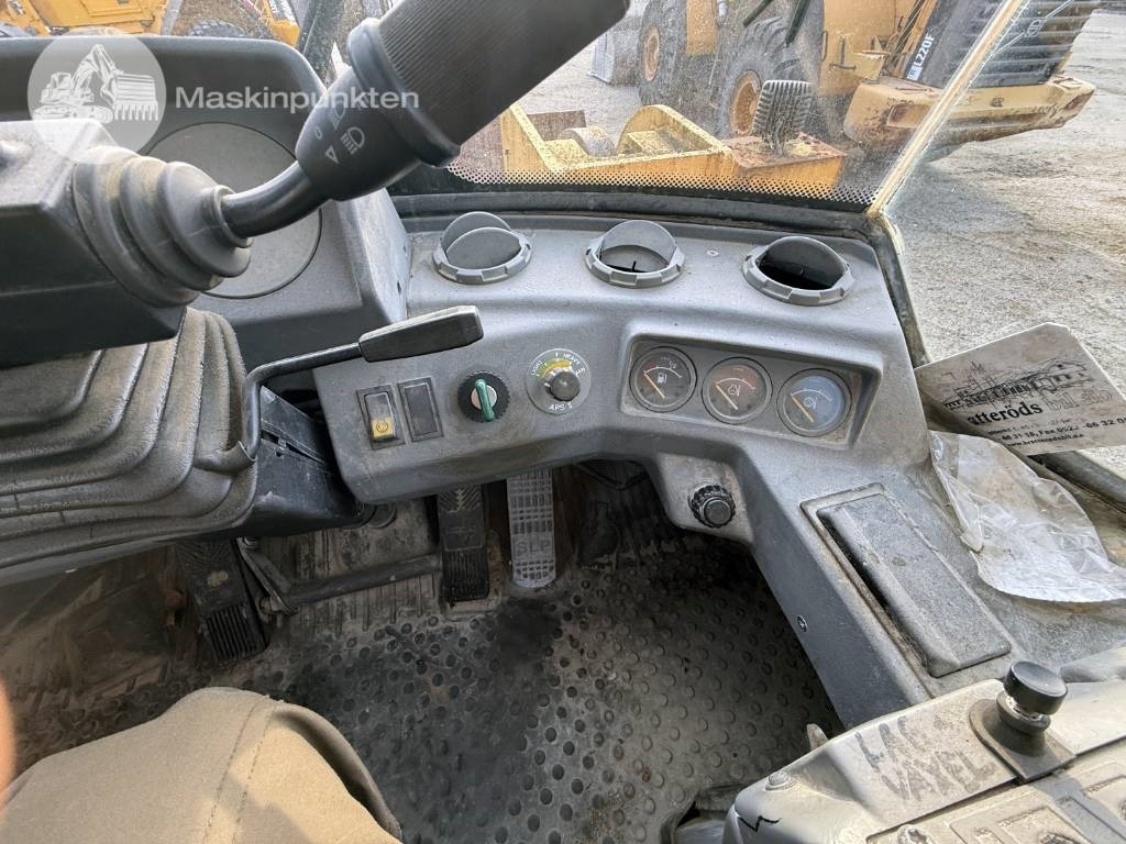 Cargadora de ruedas Volvo L 120 C: foto 13
