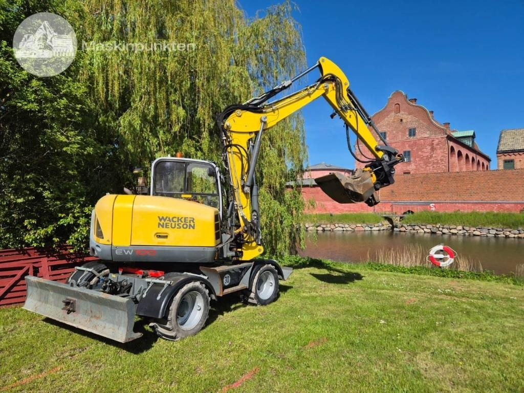 Wacker Neuson EW 100 med vagn - Excavadora de ruedas: foto 3 Wacker Neuson EW 100 med vagn - Excavadora de ruedas: foto 3