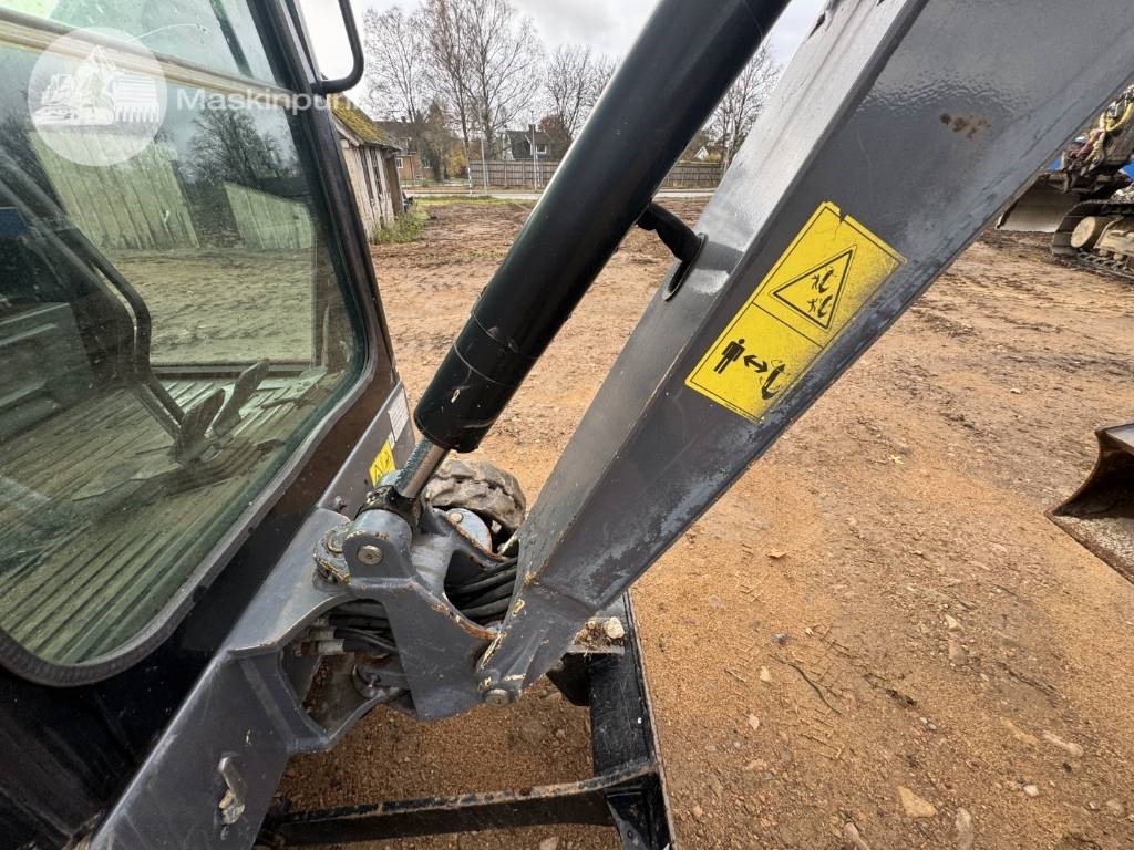 Miniexcavadora Yanmar TC 22: foto 15 Miniexcavadora Yanmar TC 22: foto 15