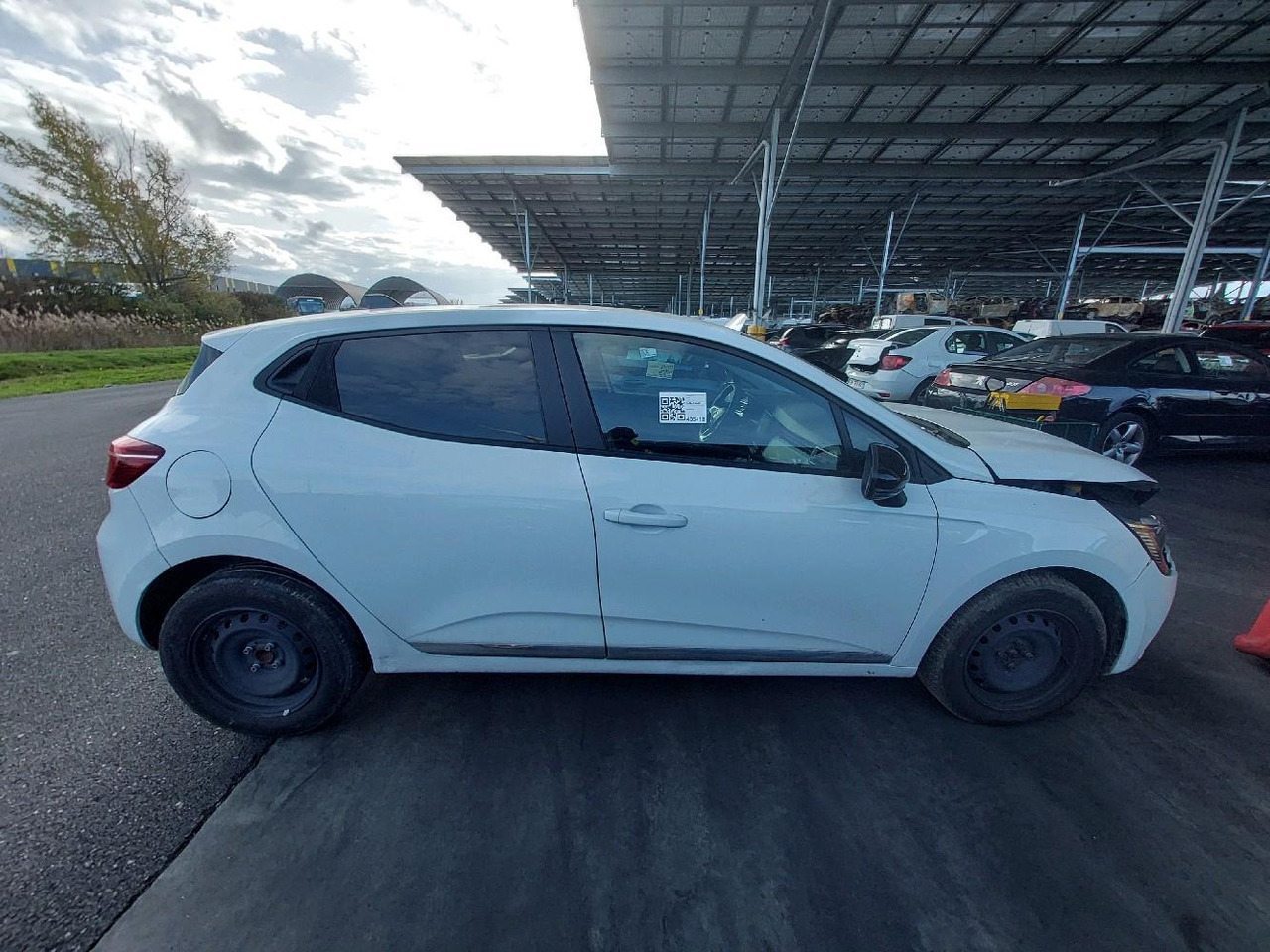 RENAULT CLIO V 1.0 TCE 90 EVOLUTION - Coche: foto 3 RENAULT CLIO V 1.0 TCE 90 EVOLUTION - Coche: foto 3