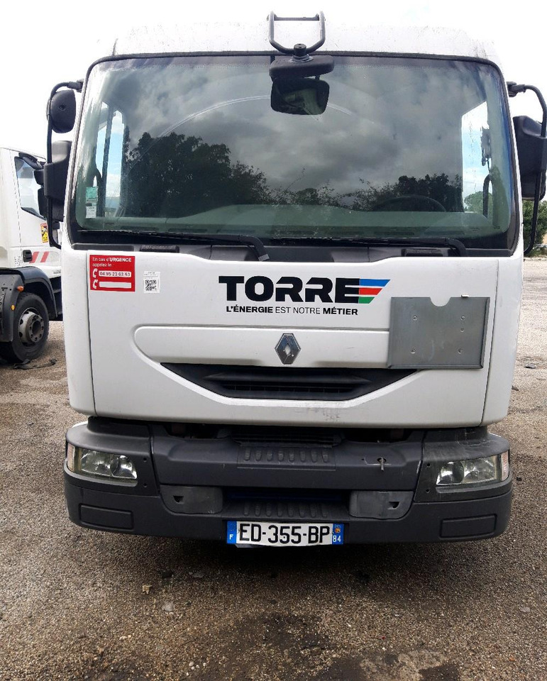 RENAULT MIDLUM CITERNE 7500 - Camión cisterna: foto 2 RENAULT MIDLUM CITERNE 7500 - Camión cisterna: foto 2