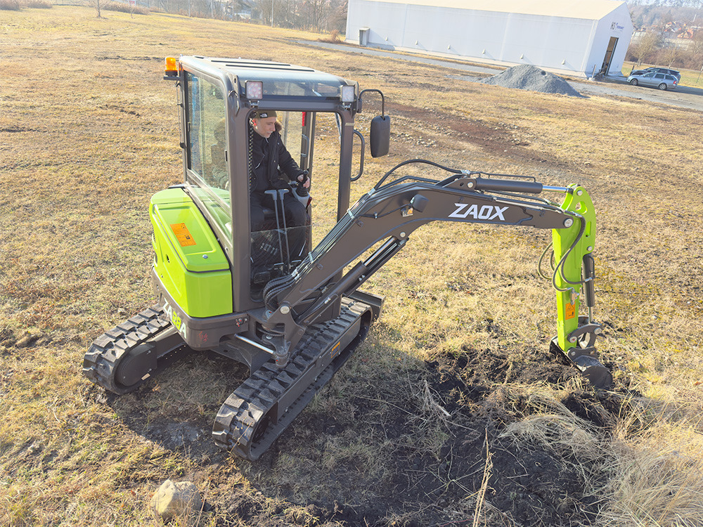 ZAOX ZA28A - Miniexcavadora: foto 1 ZAOX ZA28A - Miniexcavadora: foto 1