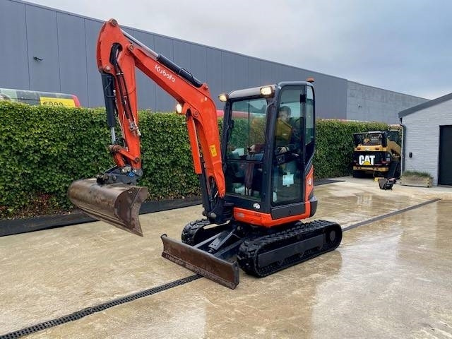 Kubota U 27-4 - Miniexcavadora: foto 2 Kubota U 27-4 - Miniexcavadora: foto 2