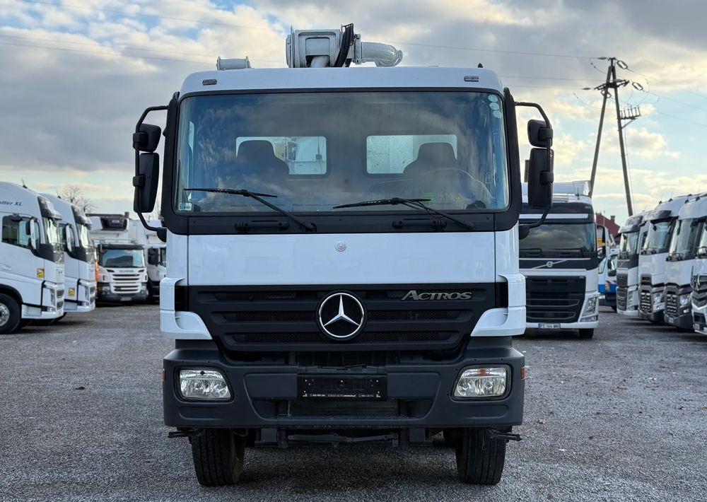 Mercedes-Benz ACTROS 3241 8X4 CIFA24 7m3 - Camión hormigonera con bomba: foto 2 Mercedes-Benz ACTROS 3241 8X4 CIFA24 7m3 - Camión hormigonera con bomba: foto 2