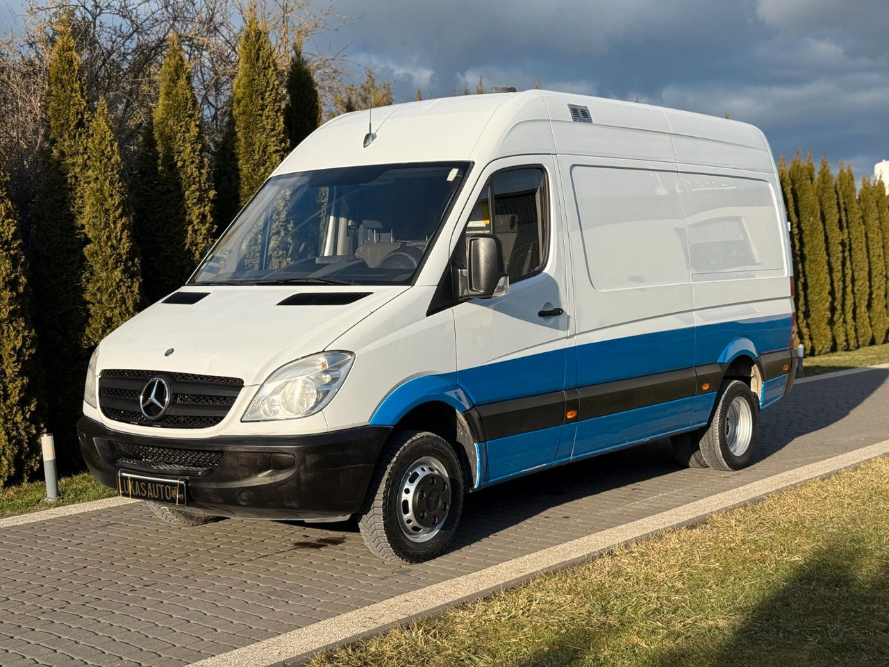 Mercedes-Benz SPRINTER 516 3,5 T FURGON - Furgoneta caja cerrada: foto 1 Mercedes-Benz SPRINTER 516 3,5 T FURGON - Furgoneta caja cerrada: foto 1