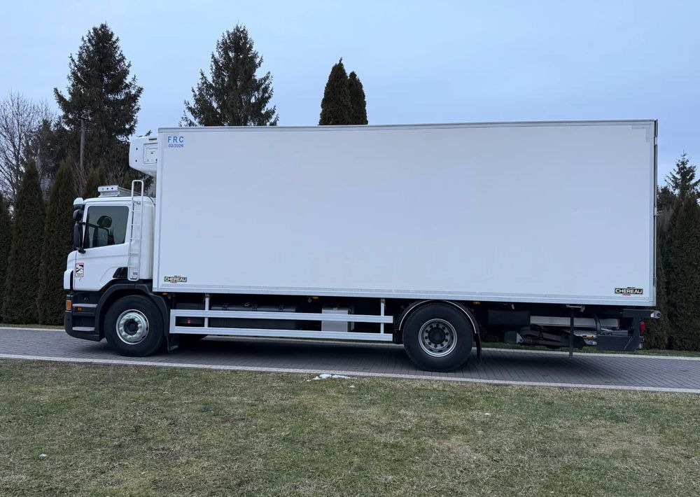 Scania P 280 CHEREAU CARRIER HAKÓWKA - Camión frigorífico: foto 4 Scania P 280 CHEREAU CARRIER HAKÓWKA - Camión frigorífico: foto 4