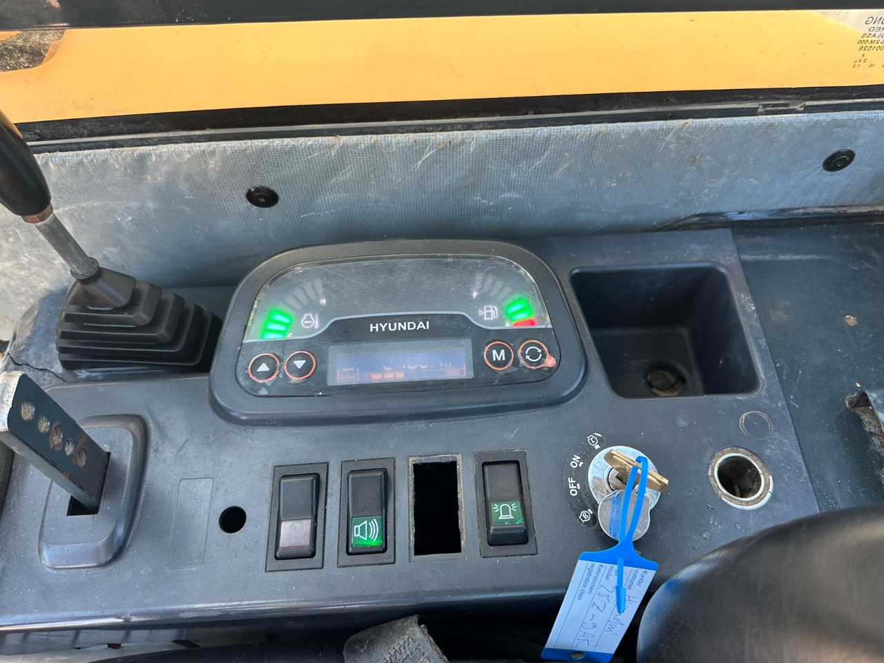 Miniexcavadora Hyundai Robex25Z-9AK / 2018 BJ / 2.962 H / 2.580 KG: foto 15 Miniexcavadora Hyundai Robex25Z-9AK / 2018 BJ / 2.962 H / 2.580 KG: foto 15
