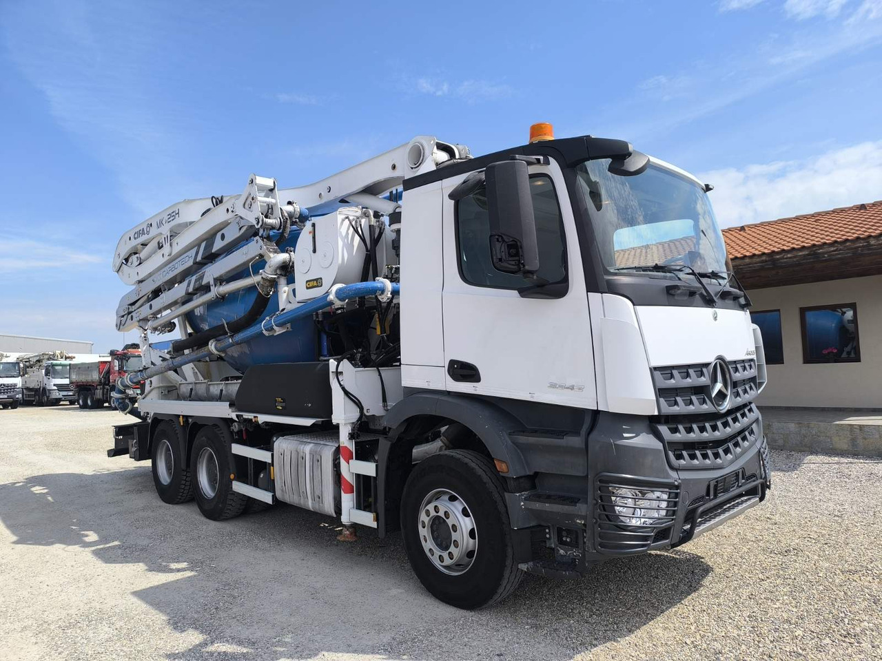 MERCEDES-BENZ AROCS 3342 CIFA MK25H - Camión hormigonera con bomba: foto 1 MERCEDES-BENZ AROCS 3342 CIFA MK25H - Camión hormigonera con bomba: foto 1