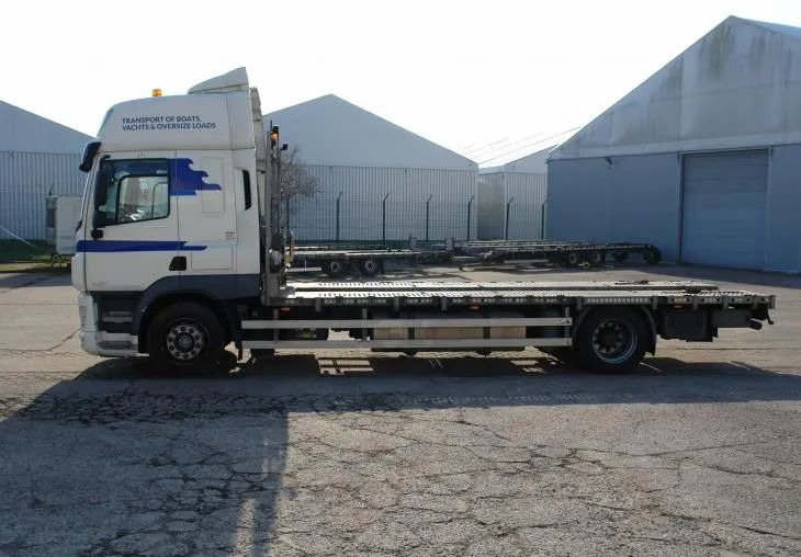 DAF CF 410 EURO 6 Laweta - Platforma super stan - Camión caja abierta: foto 5 DAF CF 410 EURO 6 Laweta - Platforma super stan - Camión caja abierta: foto 5