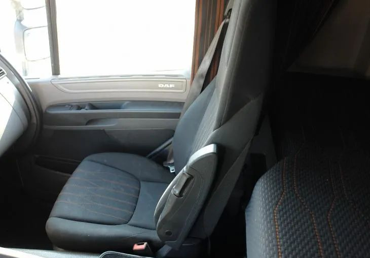 Camión caja abierta DAF CF 410 EURO 6 Laweta - Platforma super stan: foto 16