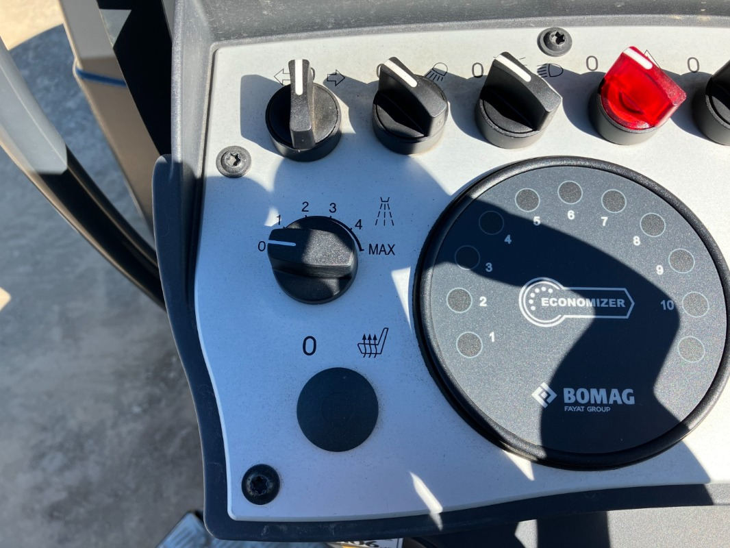 Rodillo nuevo BOMAG DE BW 120 AD-5 Stage V/Tier 4f: foto 7 Rodillo nuevo BOMAG DE BW 120 AD-5 Stage V/Tier 4f: foto 7