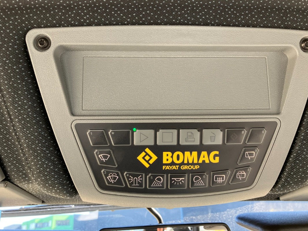 BOMAG DE BW 151 AD-50 Stage IIIa/TIER3 - Apisonadora de asfalto: foto 5 BOMAG DE BW 151 AD-50 Stage IIIa/TIER3 - Apisonadora de asfalto: foto 5