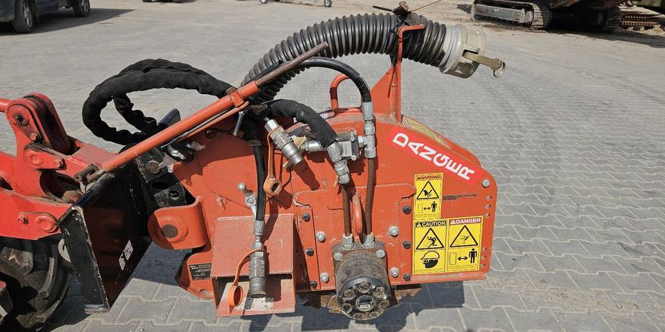 Ditch Witch MicroTrench MT6 piła pod światłowód do cięcia asfaltu/betonu - Maquinaria para hormigón: foto 1 Ditch Witch MicroTrench MT6 piła pod światłowód do cięcia asfaltu/betonu - Maquinaria para hormigón: foto 1