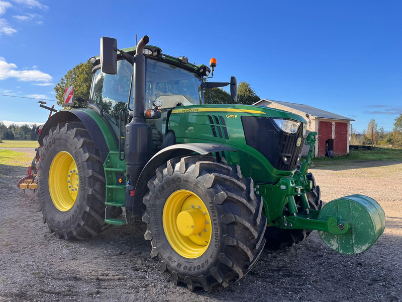 John Deere 6215R Autopowr - Tractor: foto 1 John Deere 6215R Autopowr - Tractor: foto 1