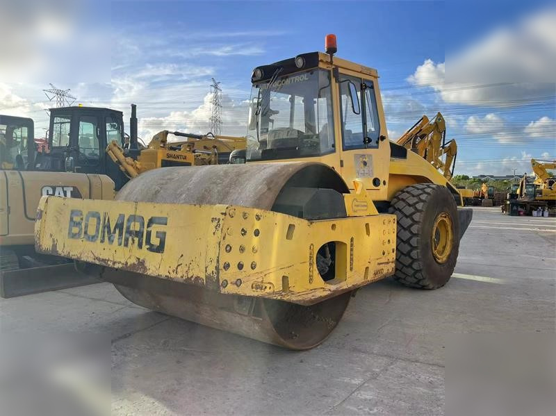 BOMAG BW226DH-4 - Compactador: foto 3 BOMAG BW226DH-4 - Compactador: foto 3