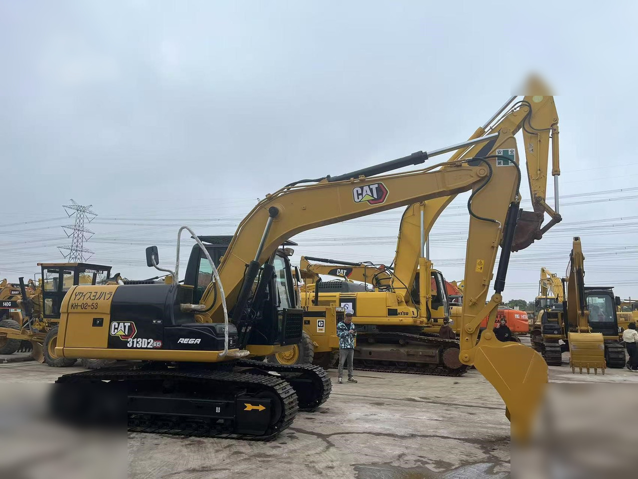 CATERPILLAR 312D2 GC - Excavadora de cadenas: foto 2 CATERPILLAR 312D2 GC - Excavadora de cadenas: foto 2