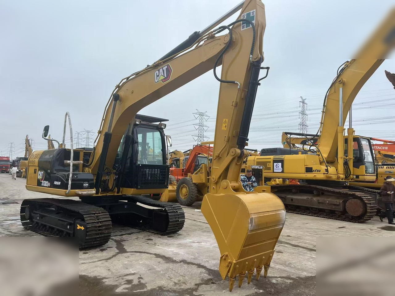 CATERPILLAR 312D2 GC - Excavadora de cadenas: foto 4 CATERPILLAR 312D2 GC - Excavadora de cadenas: foto 4