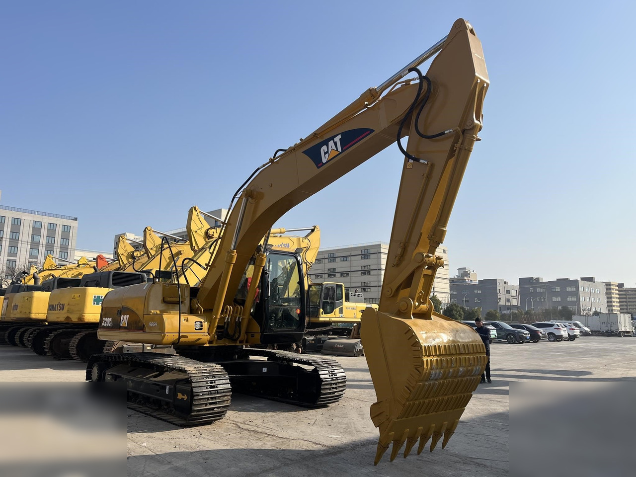 CATERPILLAR 320CL - Excavadora de cadenas: foto 2 CATERPILLAR 320CL - Excavadora de cadenas: foto 2