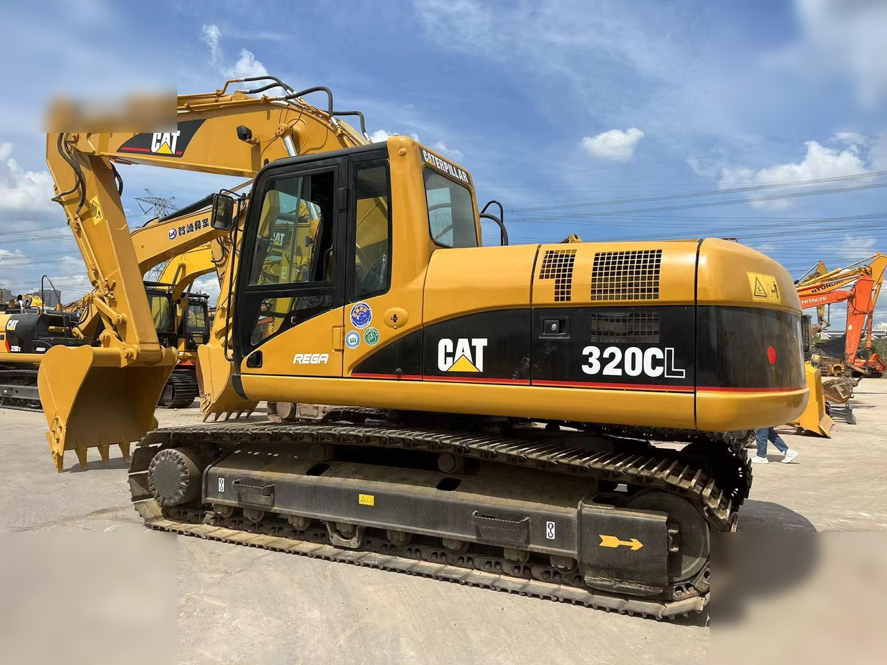 CATERPILLAR 320CL - Excavadora de cadenas: foto 3 CATERPILLAR 320CL - Excavadora de cadenas: foto 3