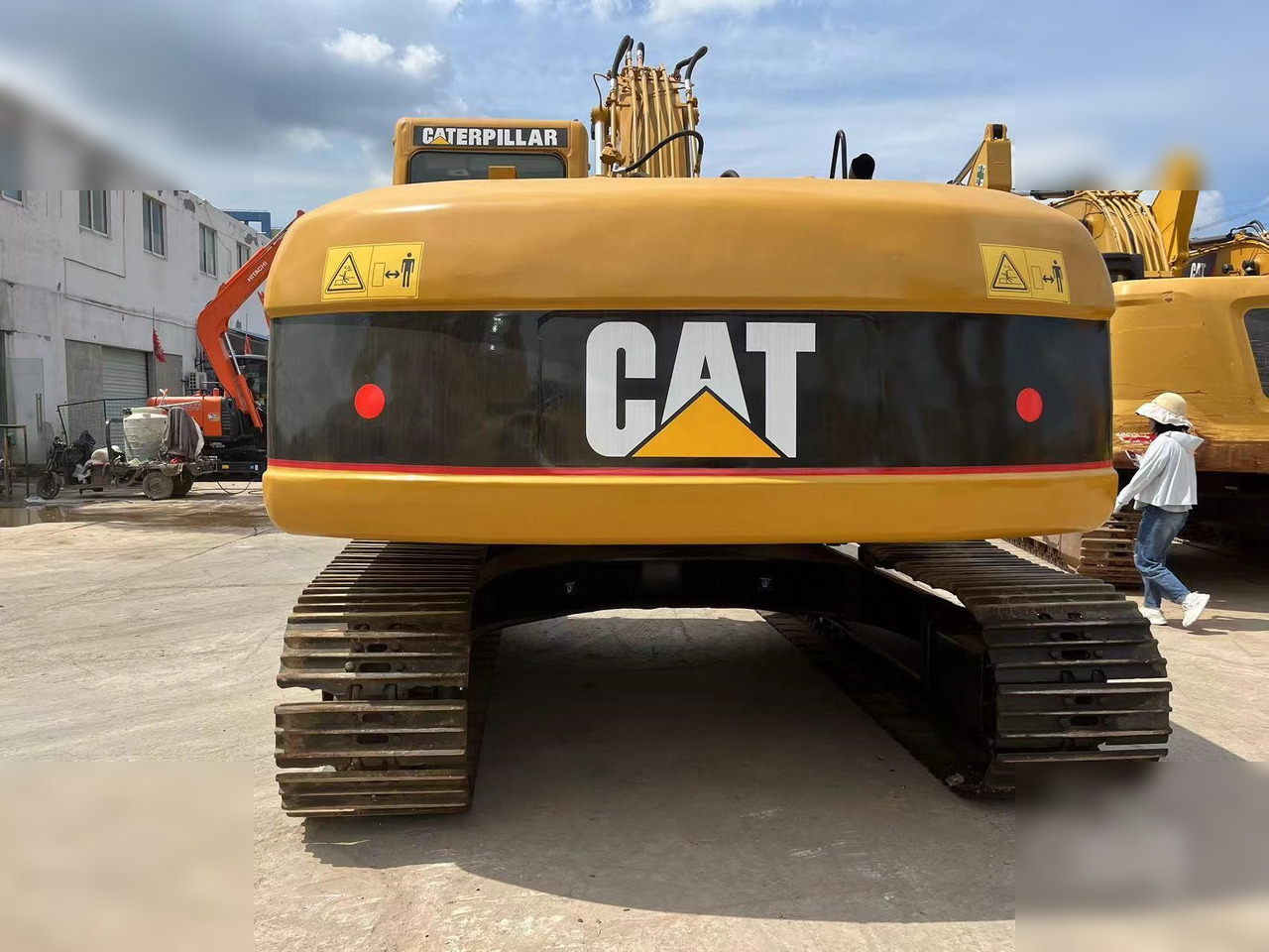 CATERPILLAR 320CL - Excavadora de cadenas: foto 2 CATERPILLAR 320CL - Excavadora de cadenas: foto 2