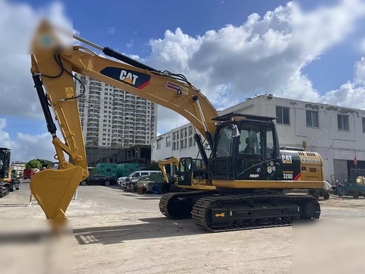 CATERPILLAR 320D - Excavadora de cadenas: foto 1 CATERPILLAR 320D - Excavadora de cadenas: foto 1